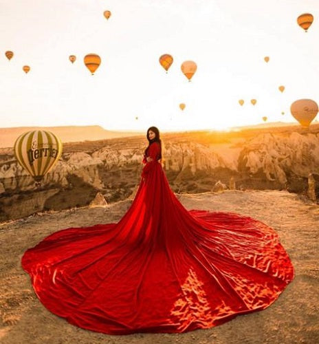 G1127, Red Full Sleeves Shoot Long Trail Gown Size(ALL)pp