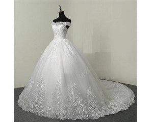 W175, White Off Shoulder Trail Ball Gown, Size (XS-30 to XL-40)
