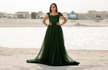 Load image into Gallery viewer, G822, Bottle Green Ruffled Maternity Shoot  Gown, Size (All)